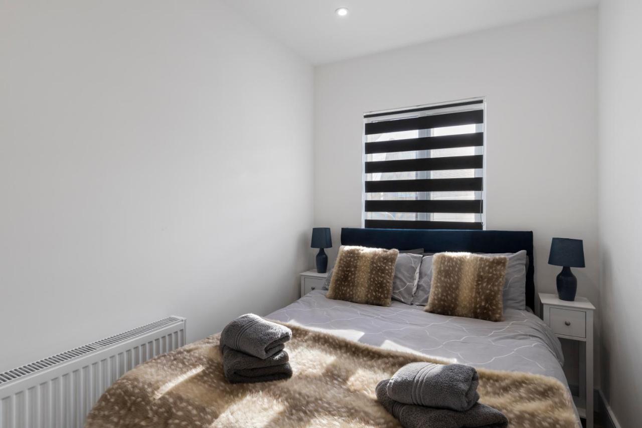 Ferienwohnung Star London Vivian Avenue 3-Bed Oasis With Garden The Hyde Exterior foto