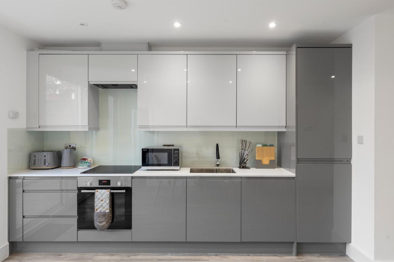 Ferienwohnung Star London Vivian Avenue 3-Bed Oasis With Garden The Hyde Exterior foto