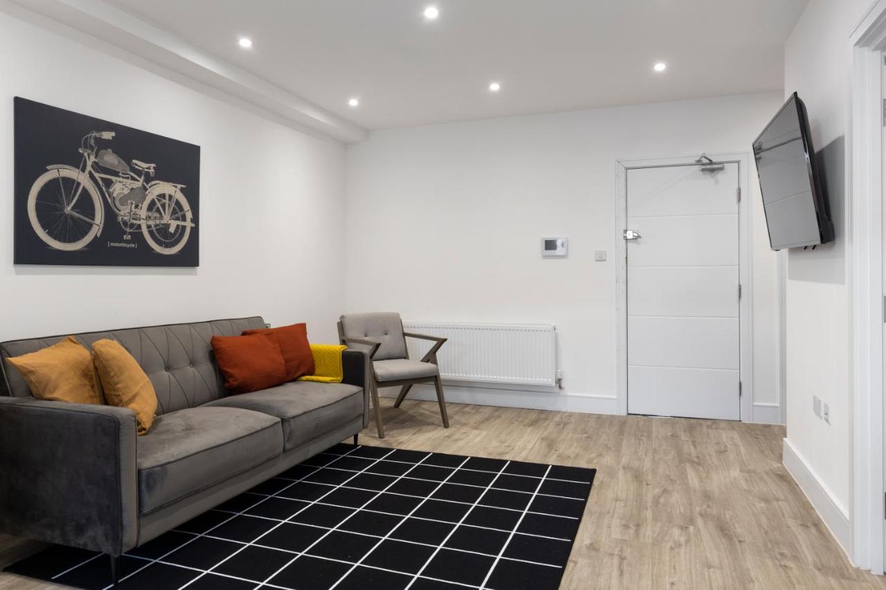 Ferienwohnung Star London Vivian Avenue 3-Bed Oasis With Garden The Hyde Exterior foto