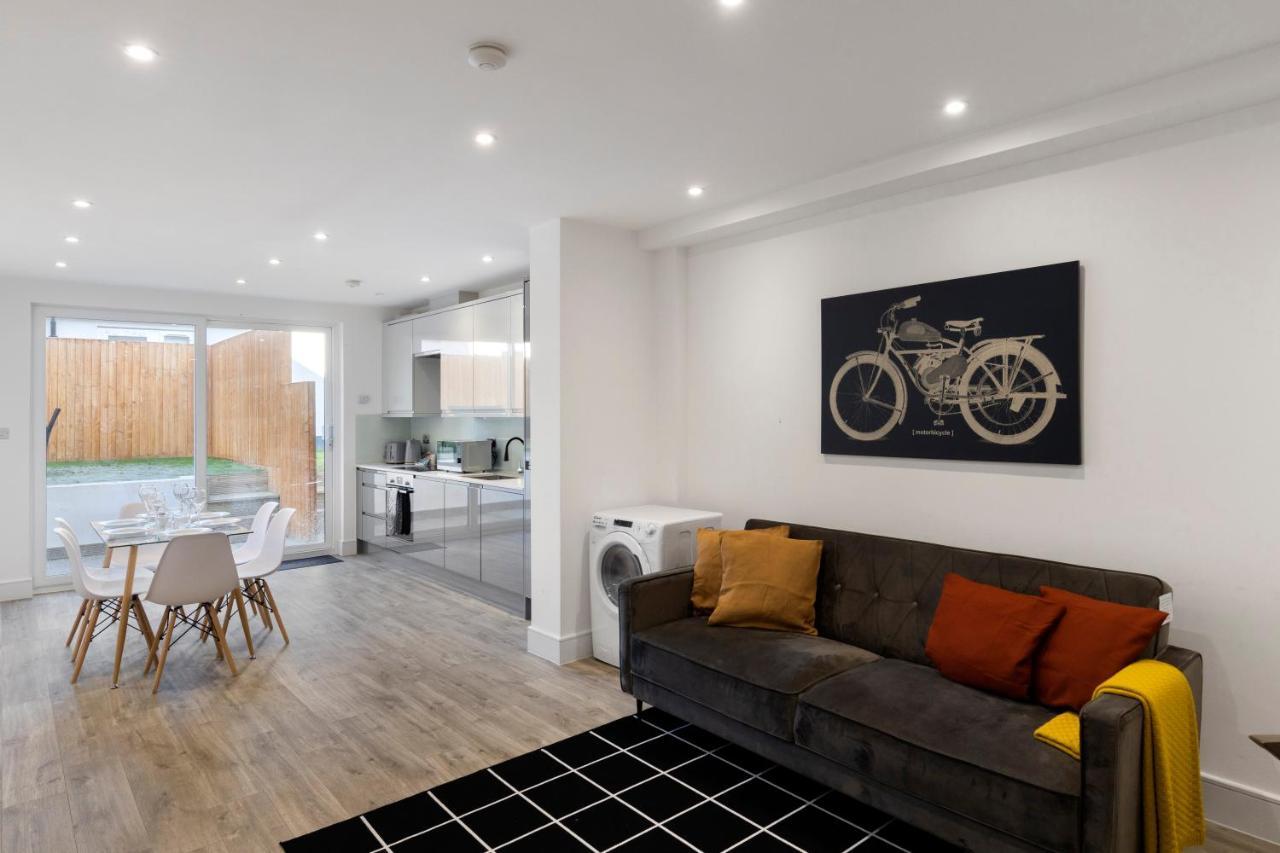 Ferienwohnung Star London Vivian Avenue 3-Bed Oasis With Garden The Hyde Exterior foto